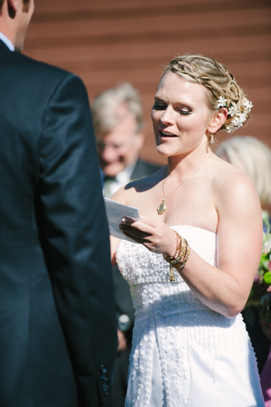 bride saying vows